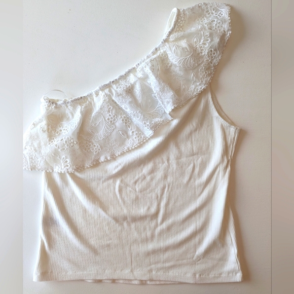 HEARTLOOM NWT One Shoulder Top - Picture 2 of 4